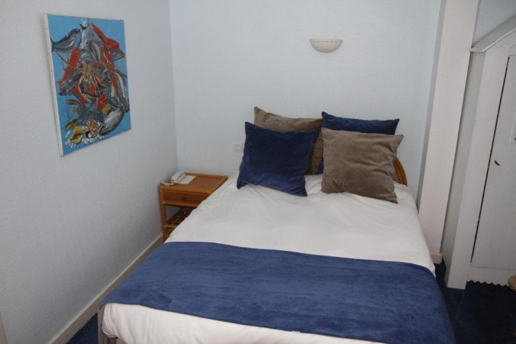 Hotel Le Suroit Perros-Guirec Oda fotoğraf