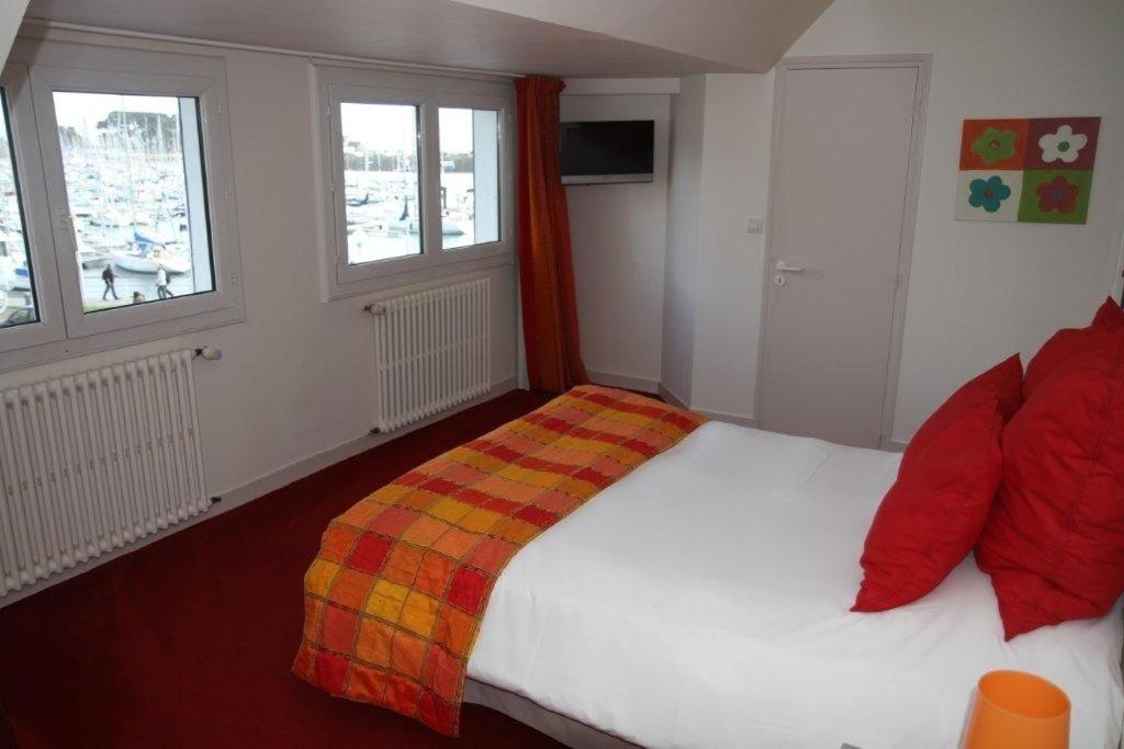 Hotel Le Suroit Perros-Guirec Oda fotoğraf